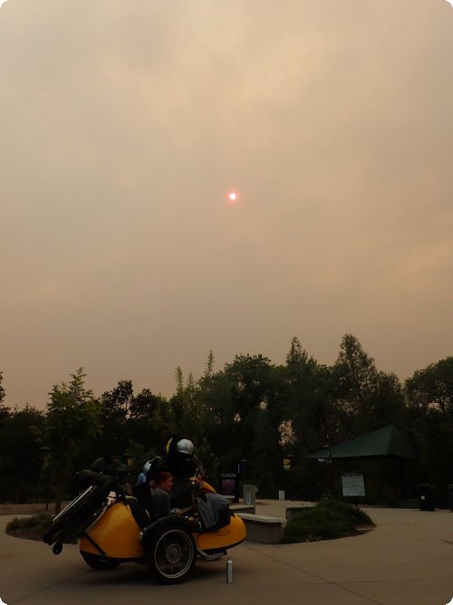 Sonnenfinsteris? Nein, Wildfires. Und eine gespenstische Stille in der ganzen Stadt.