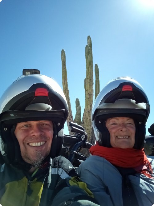 Jeder denkt das eine, doch dafür is' zu heiß: Selfie, Selfie in der Wüste...